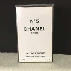 CHANEL No 5 Eau De Parfum Spray
